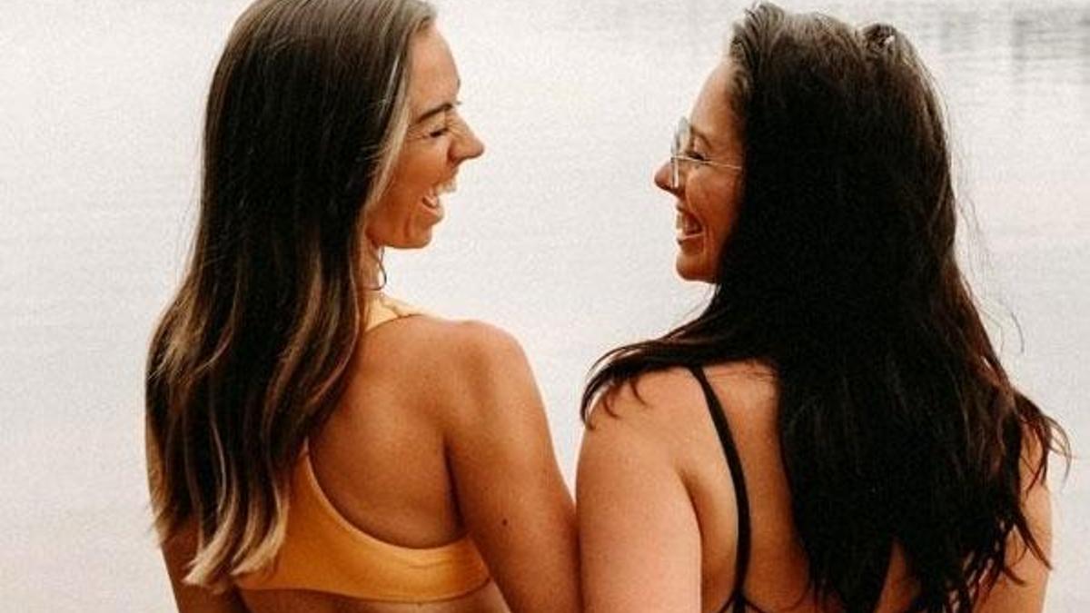 Eşcinsel çift Instagram'dan sperm çekilişi yaptı