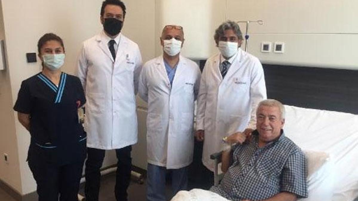 Nefes alamayan hastaya yeni soluk borusu