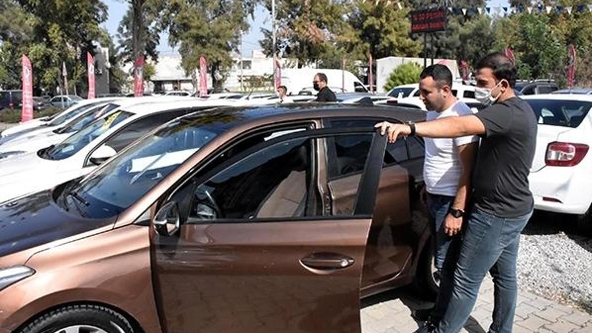 Sıfır otomobil, ikinci el pazarında daha pahalıya satılıyor
