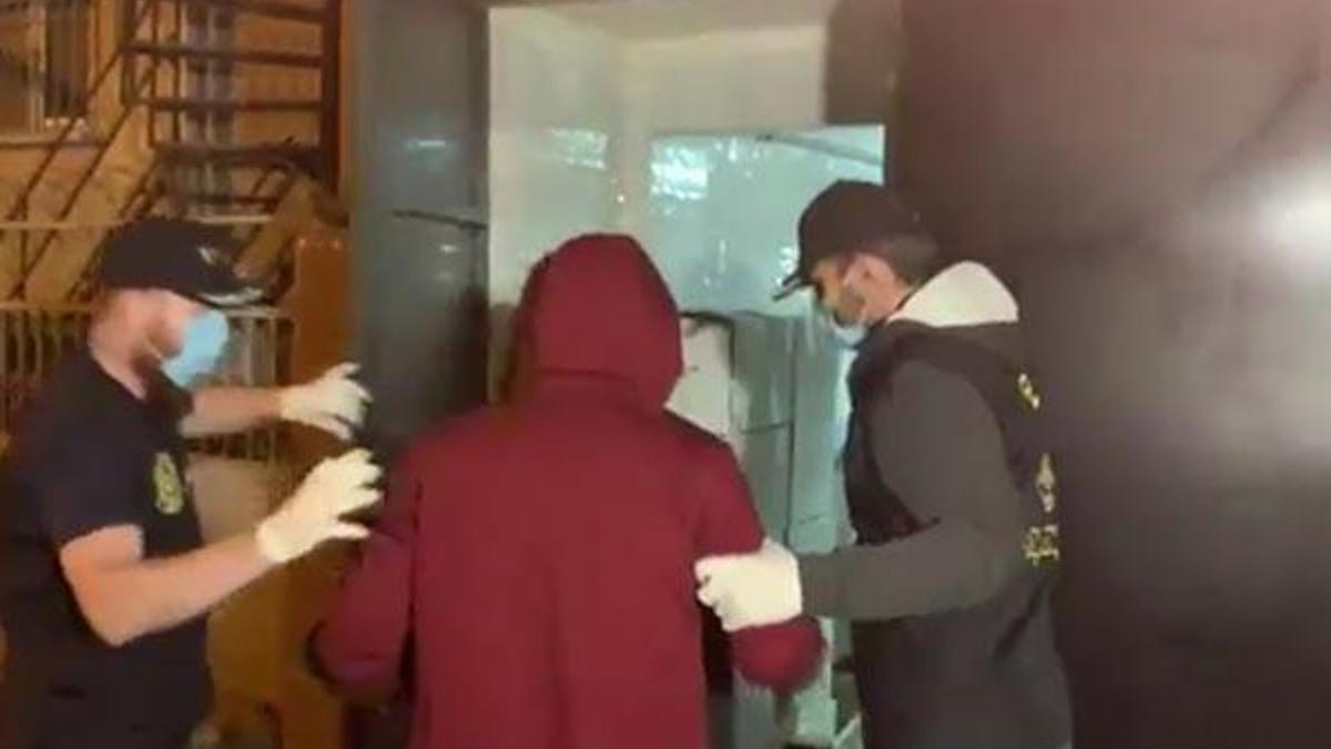 Ölüm deposuna operasyon! 5 bin 400 litre ele geçirildi...