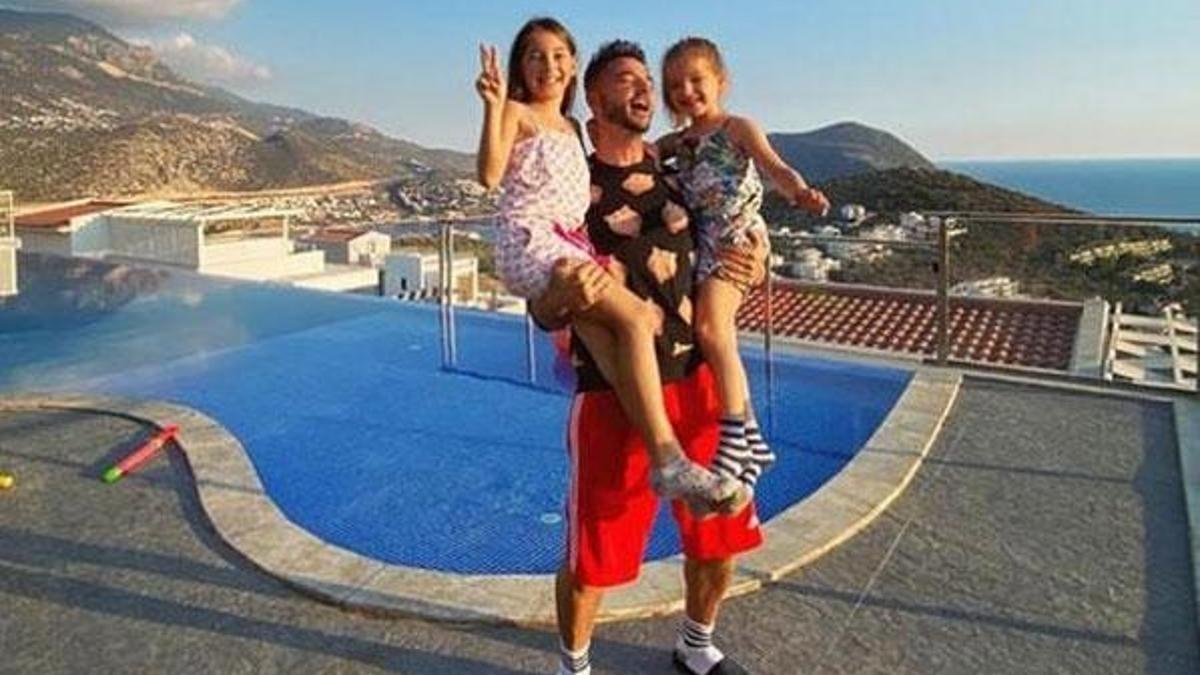 Gökhan Özen kızlarına kavuştu
