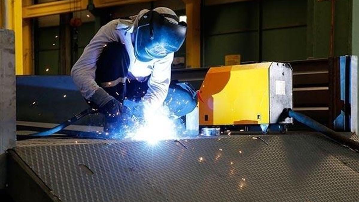 Dev şirketten flaş karar! Yunanistan'dan Türkiye'ye taşıyor