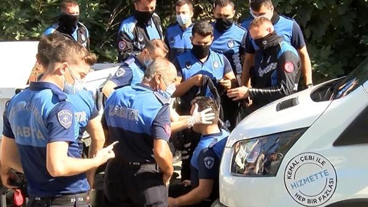 Küçükçekmece'de seyyar satıcı ve zabıta arbedesi! Sopa ve çekiçle saldırdılar