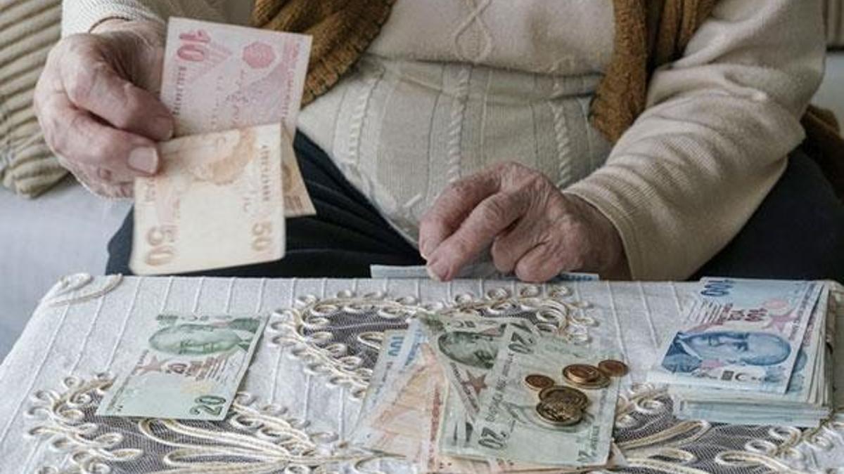 Emekliler için güzel haber! İkinci maaş hakkı...