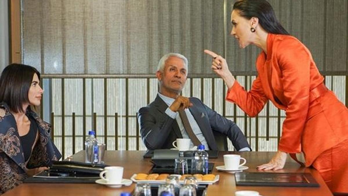 Yasak Elma dizisinden kimler ayrılacak? Yasak Elma dizisinde Talat Bulut, Gökhan Alkan, Barış Kılıç, Doğaç Yıldız ve Buse Kahraman diziye veda mı ediyor, neden?
