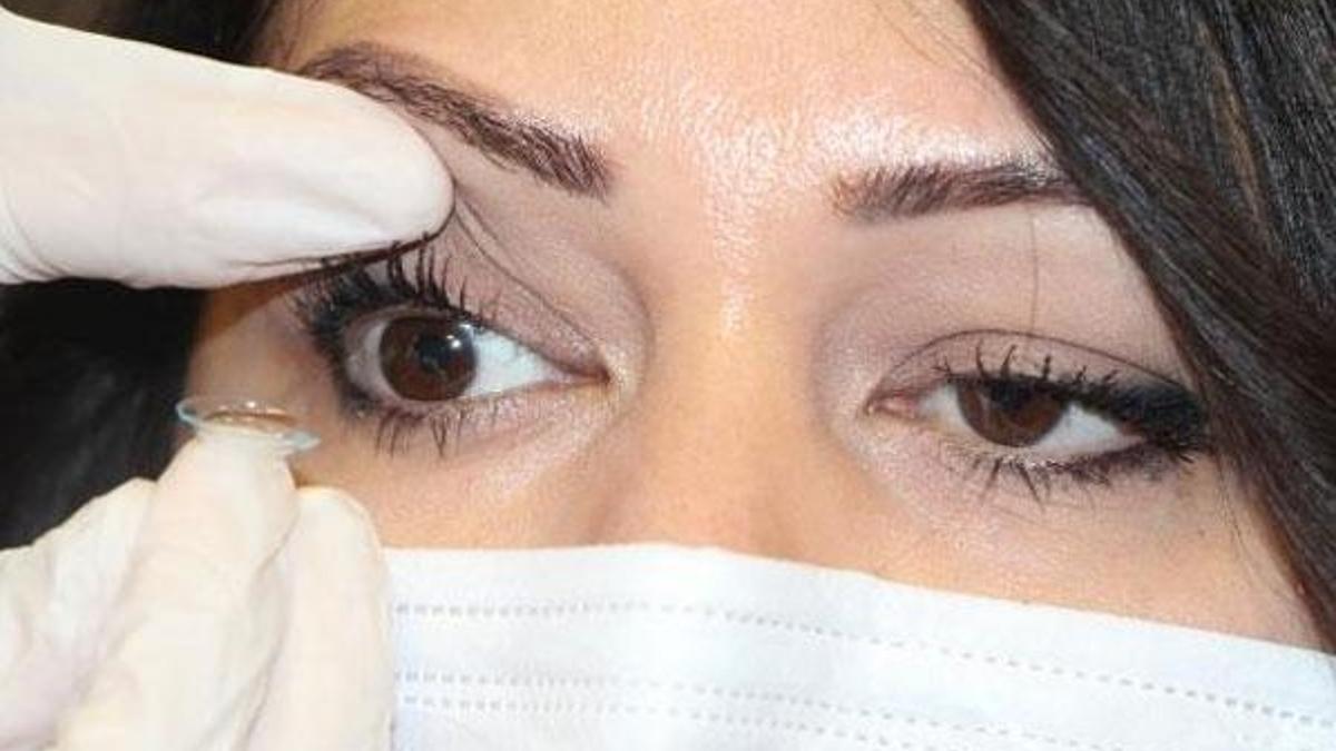Lens kullanımında koronavirüs bulaşına karşı 'hijyen' uyarısı