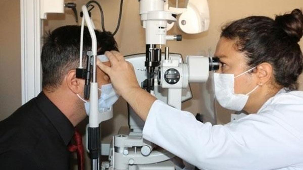 Her göz kızarıklığı Covid-19 anlamına gelmiyor