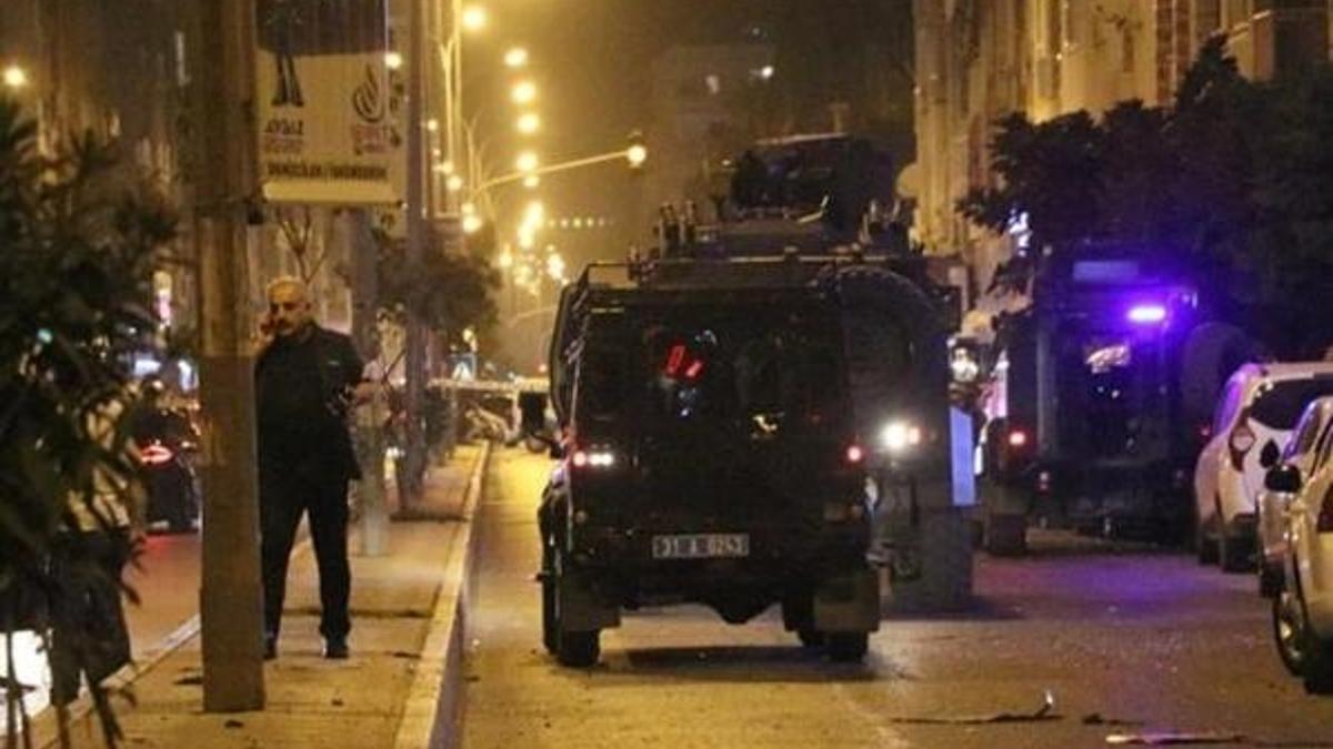 Hatay'ın İskenderun ilçesinde patlama! 2 terörist etkisiz hale getirildi...