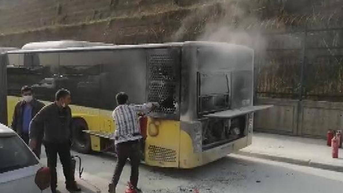 Sefaköy D-100'de otobüste yangın