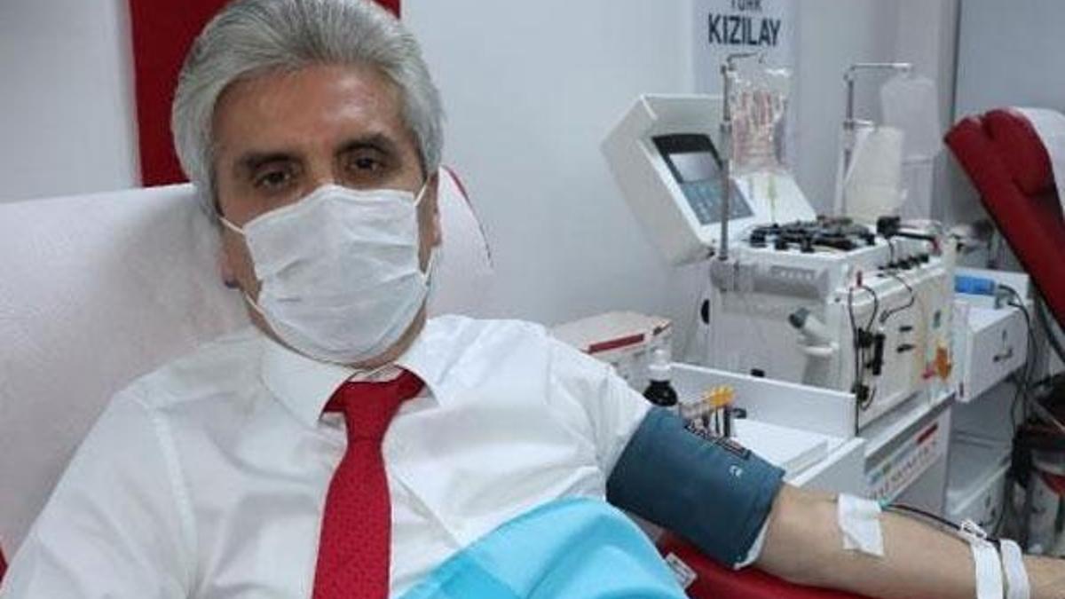 Koronavirüsü yenen cerrah, immün plazma bağışladı
