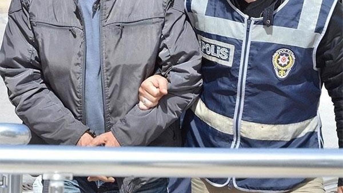 Deniz Kuvvetleri ve Sahil Güvenlik Komutanlığı'nda FETÖ operasyonu! 31 gözaltı kararı
