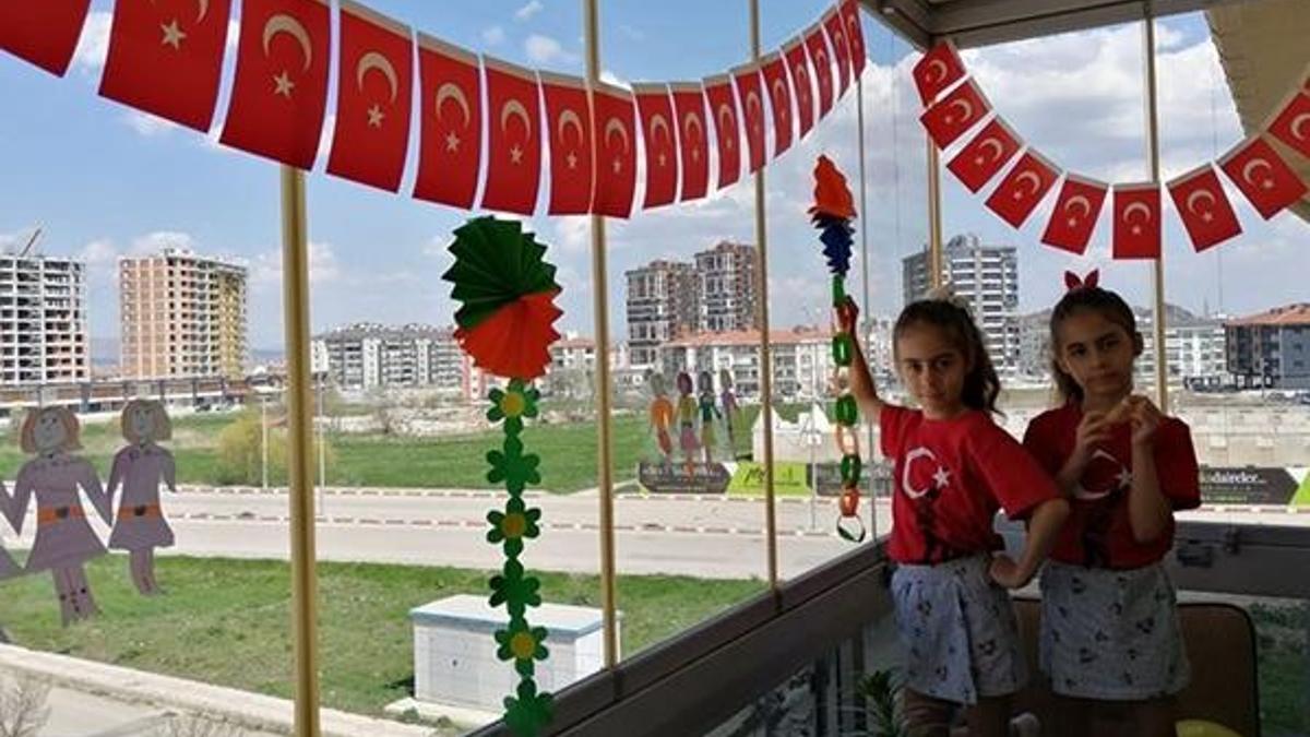 MEB Cumhuriyet Bayramı programı belli oldu! 29 Ekim Cumhuriyet Bayramı nasıl kutlanacak?