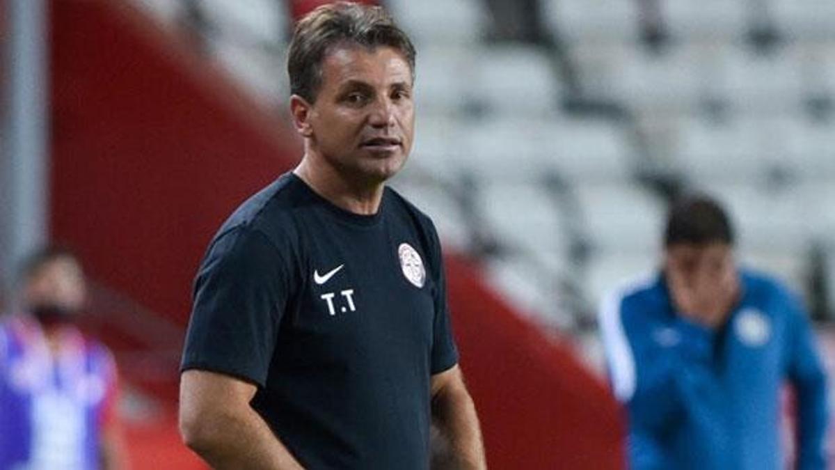 Süper Lig ekibinde sürpriz ayrılık!