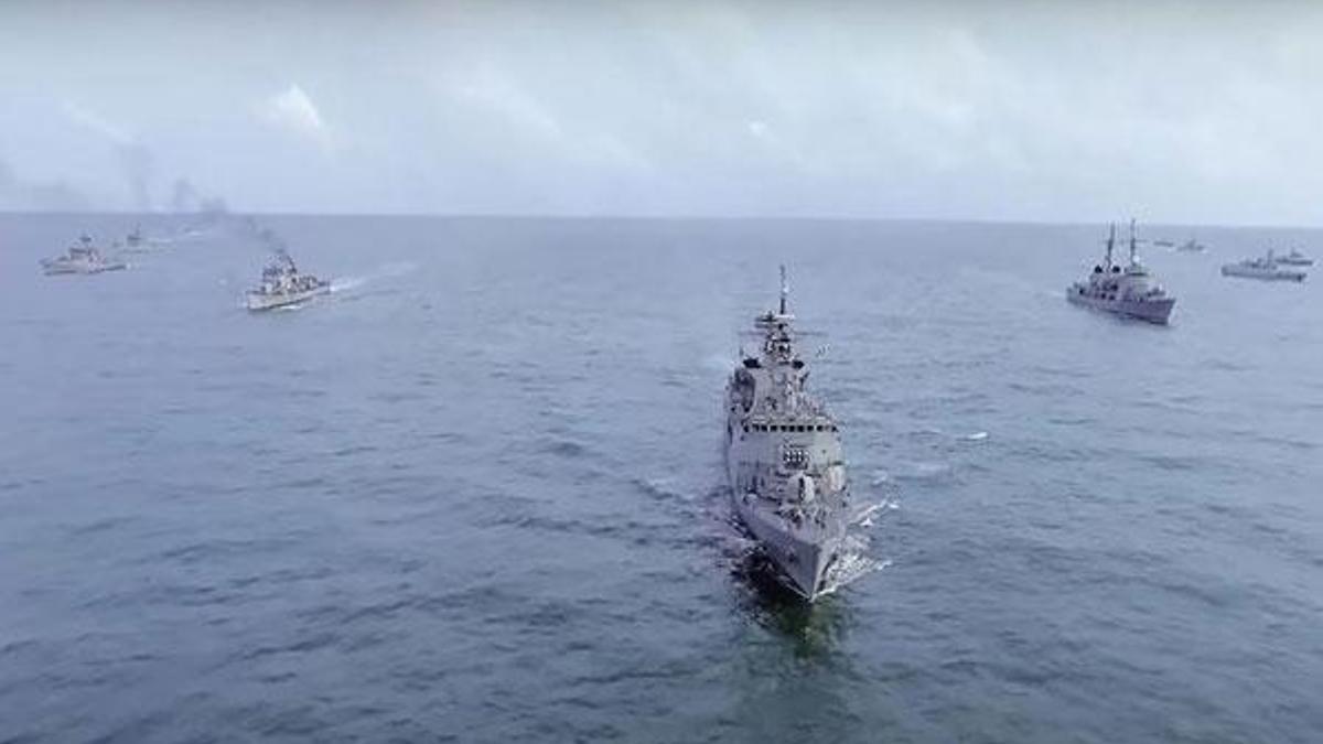 Bangladeş'ten Türk firmalara "helikopter gemisi" daveti