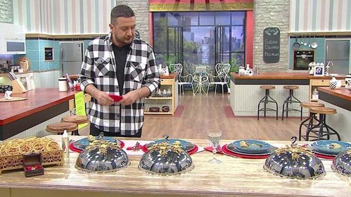 Onur Büyüktopçu en beğendiği yemeğe 5 puan verdi!
