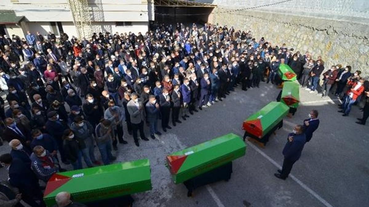 İzmir'de yürekler yandı! Babaanne ve 4 torunu son yolculuklarına uğurlandı!