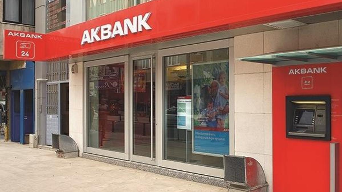 Akbank resmen duyurdu! 3 ay faizsiz erteleniyor...