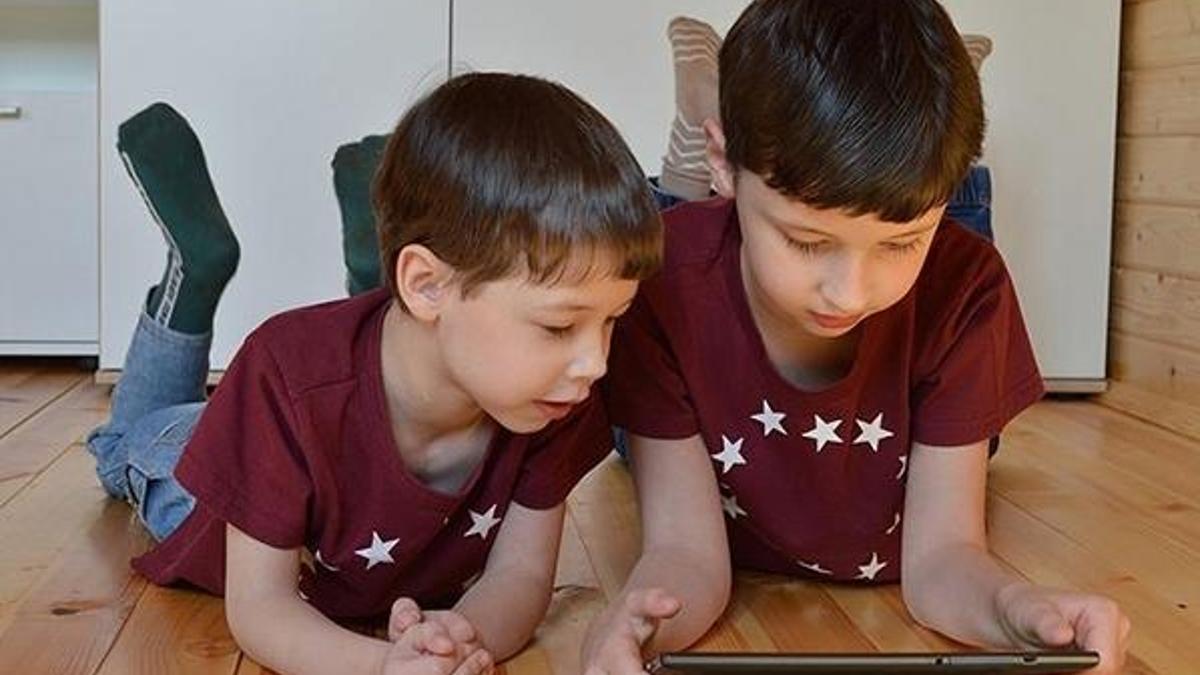 Salgında teknoloji, çocuk ve ebeveyn ilişkileri dönüştü