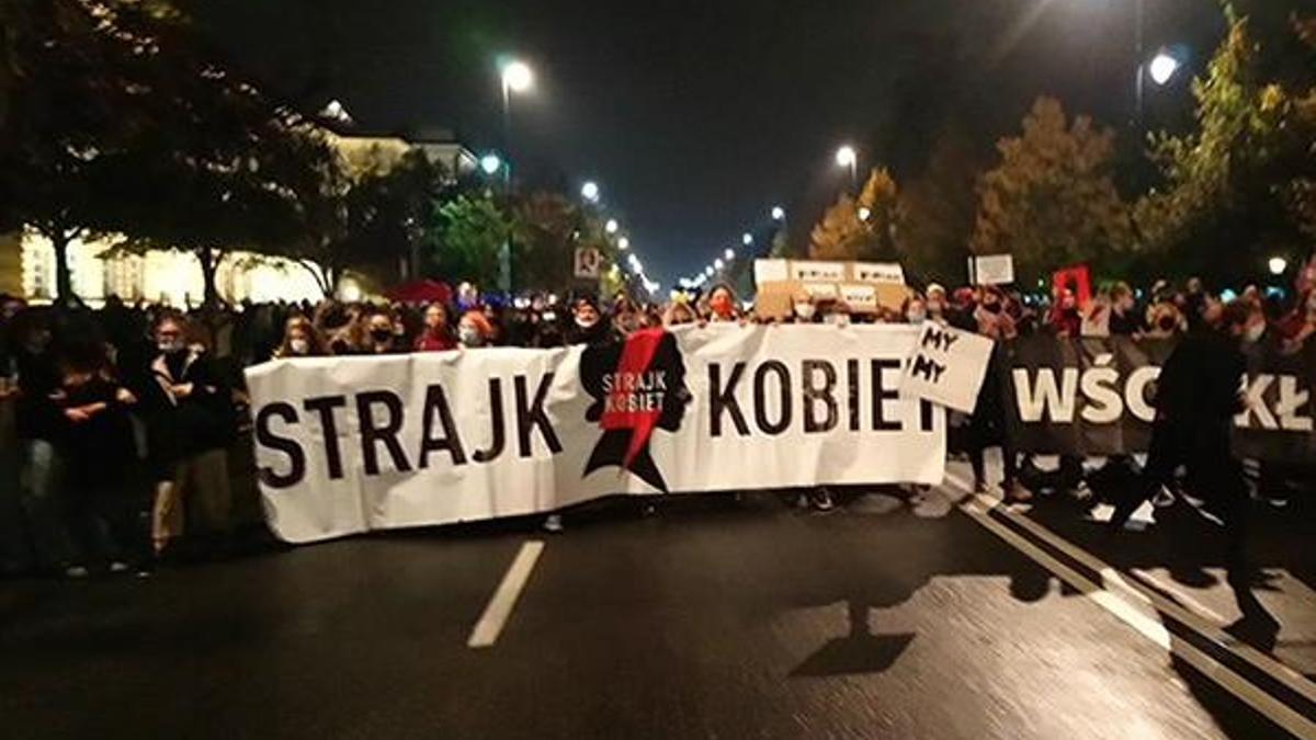 Polonya'da kürtaj yasasına erteleme kararı