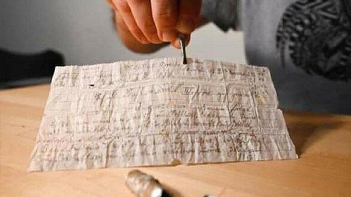 Posta güvercinin düşürdüğü 110 yıllık askeri mesaj  bulundu
