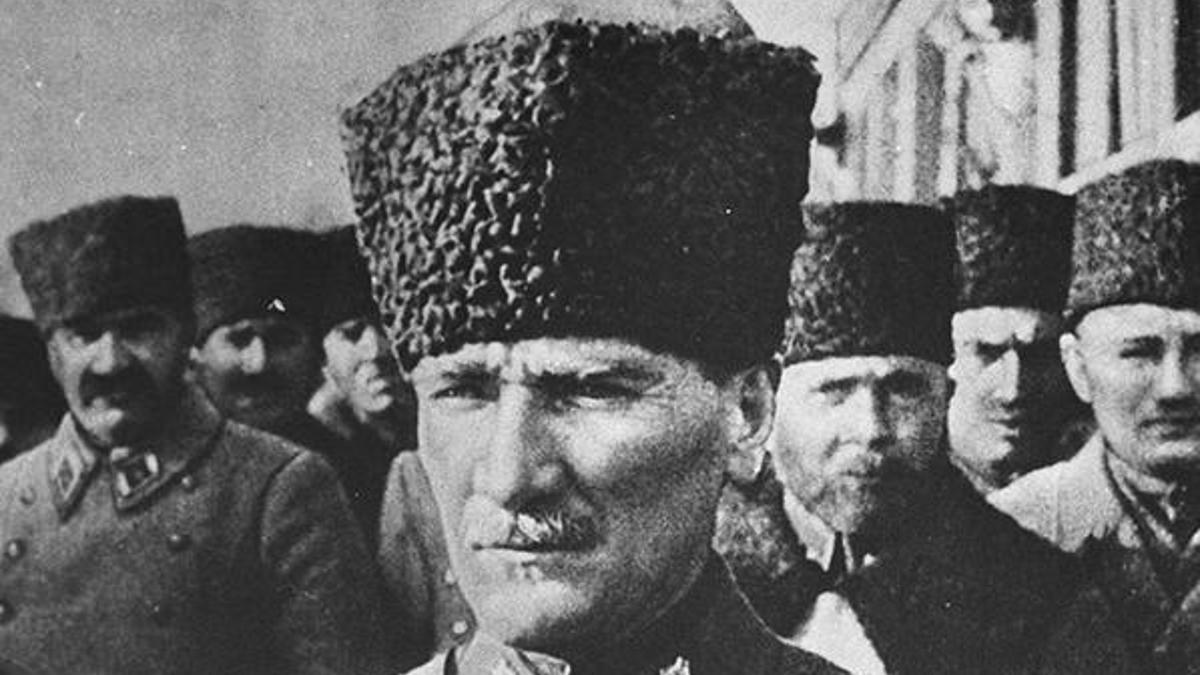 Ulu Önder Atatürk'ün ebediyete intikalinin 82'nci yılı