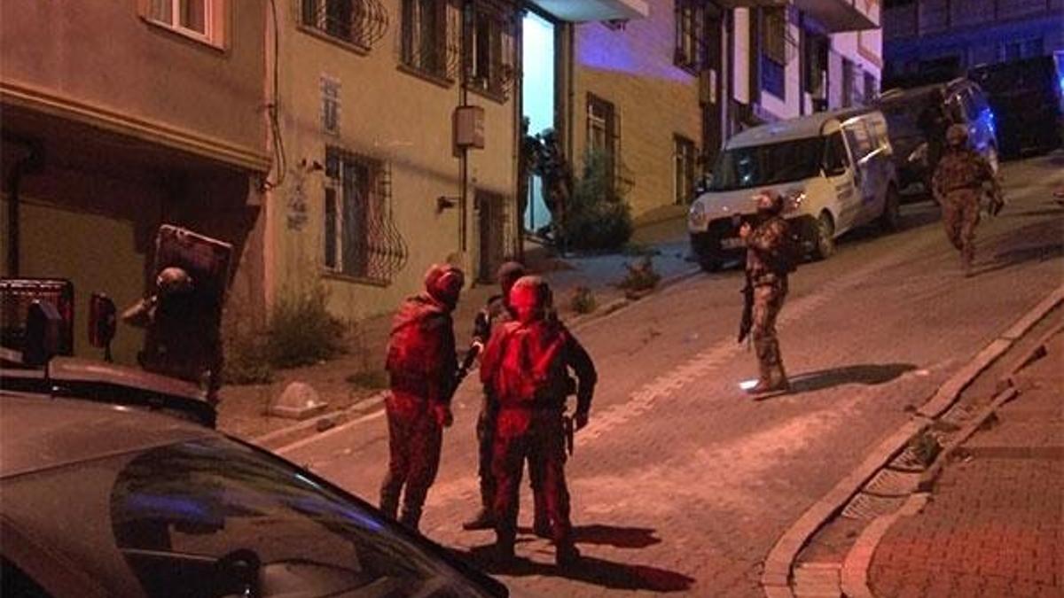 Esenyurt’ta hareketli dakikalar! Polise ateş açıp...