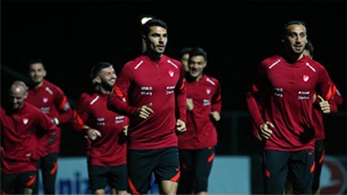 Kritik maçlar öncesi flaş Mert Müldür gelişmesi