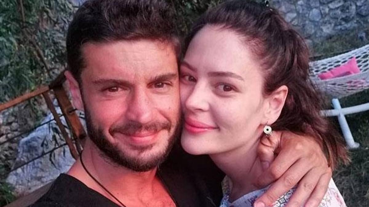 Berk Oktay ve Yıldız Çağrı Atiksoy koronavirüse yakalandı