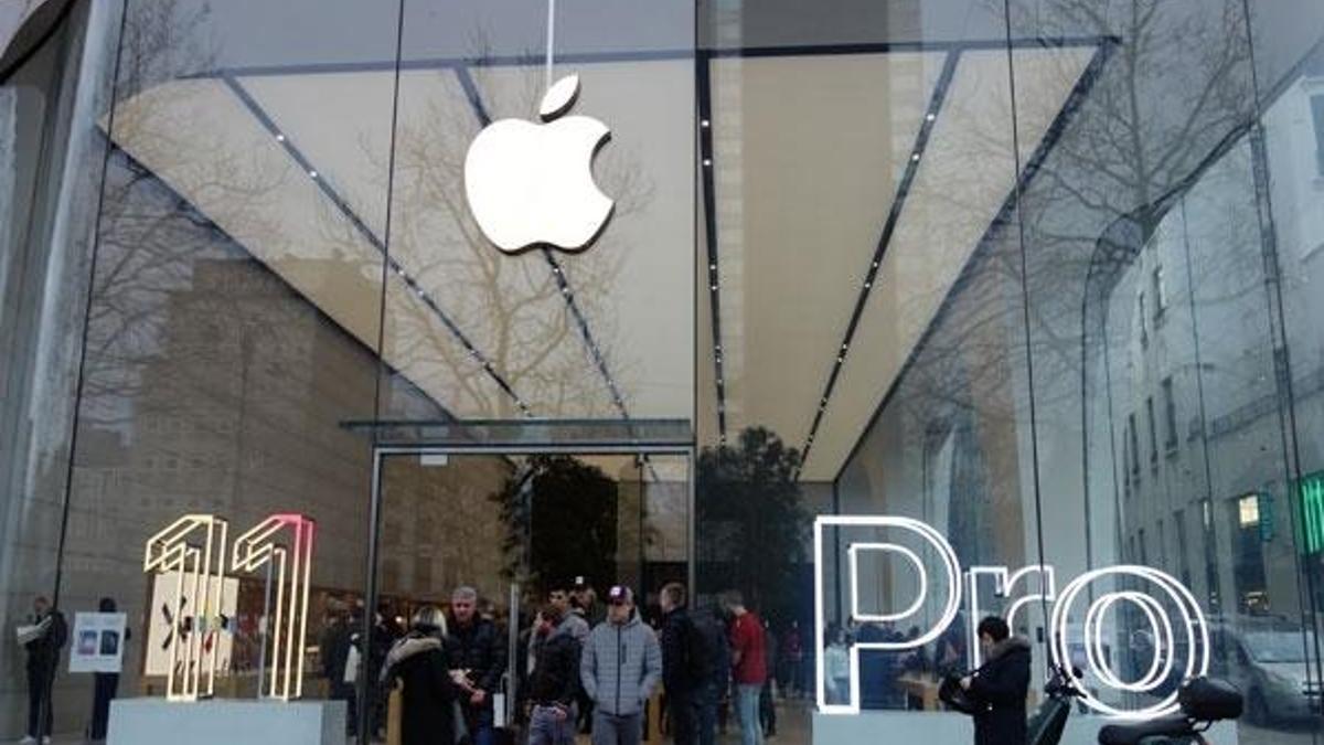 Yeni MacBook Pro tanıtıldı: Apple M1 işlemci ile geliyor