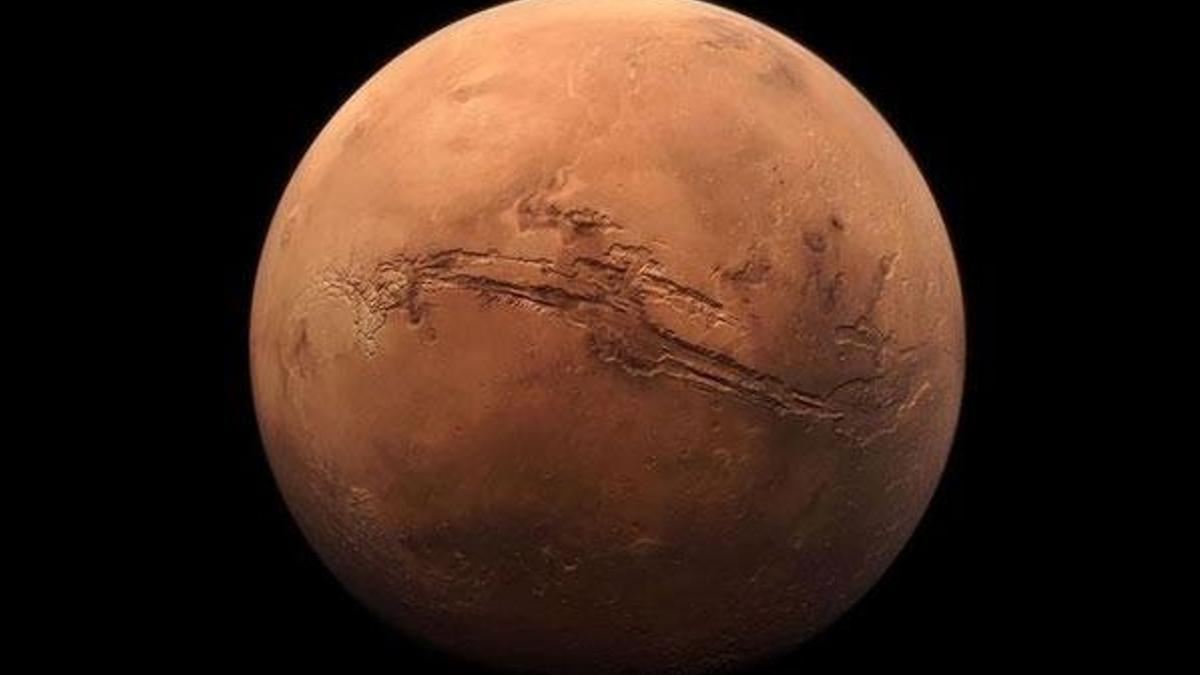 Dünya'dan götürülen bakterilerle Ay ve Mars'ta mineral madenciliği yapılabilecek