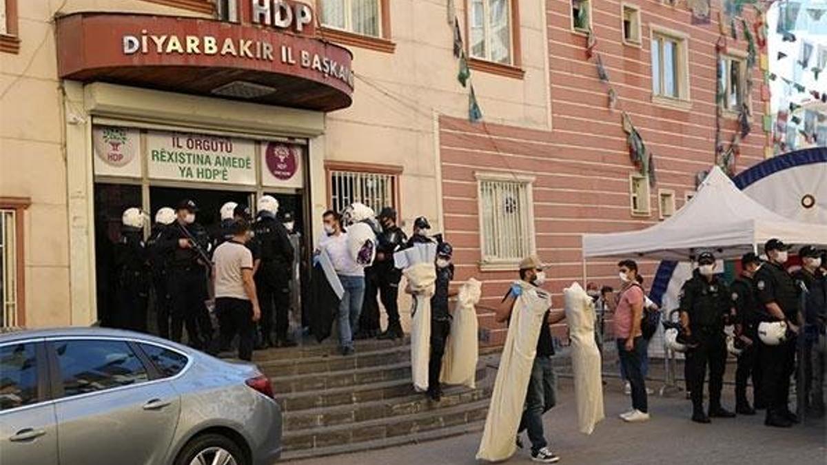 HDP binasında ele geçirildi! Ajandadan çıkanlar şoke etti