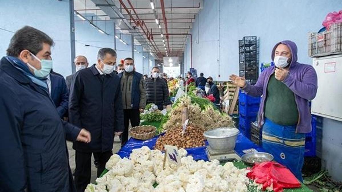 İstanbul'da, tüm pazar yerlerinde sigara içilmesi yasaklandı