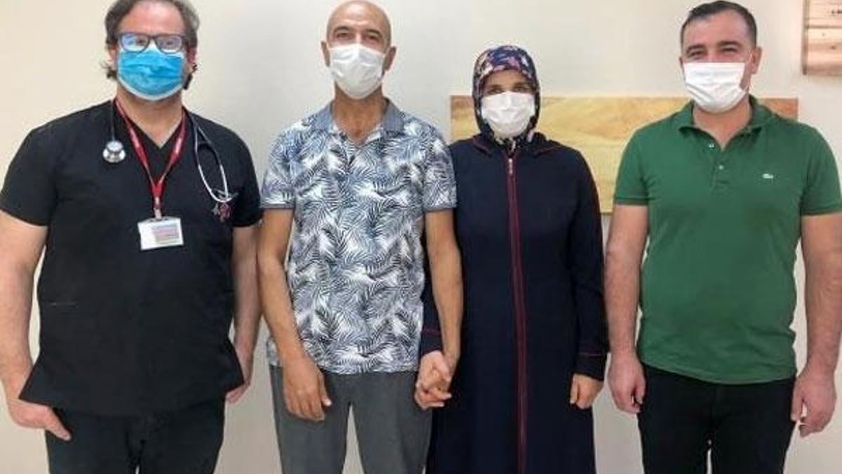 10 gün arayla karaciğer nakli ve aort ameliyatı oldu