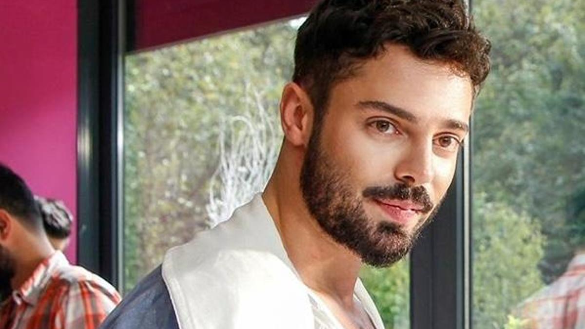 Şarkıcı Bulut Duman'a silahlı saldırı!