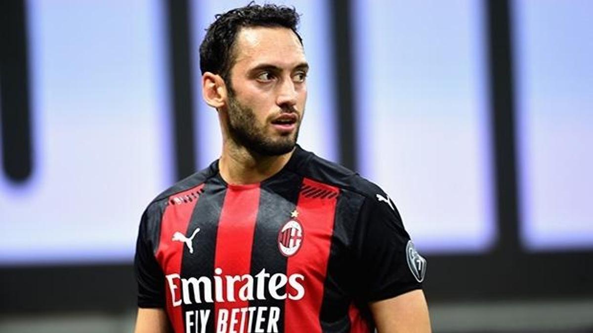 Juventus'tan Hakan Çalhanoğlu'na açık çek...