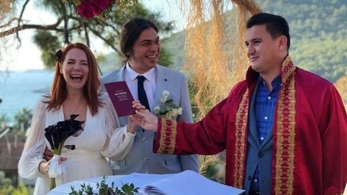 Ünlü şarkıcı Aylin Aslım ile Utku Vargı evlendi