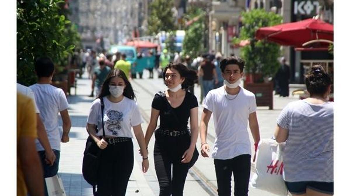 20 yaş altı ve 65 yaş üstü için sokağa çıkma yasağı, saatler değişti...
