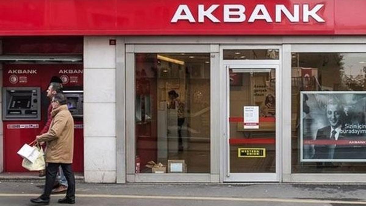 Akbank resmen açıkladı ve belli oldu! Emeklilere...