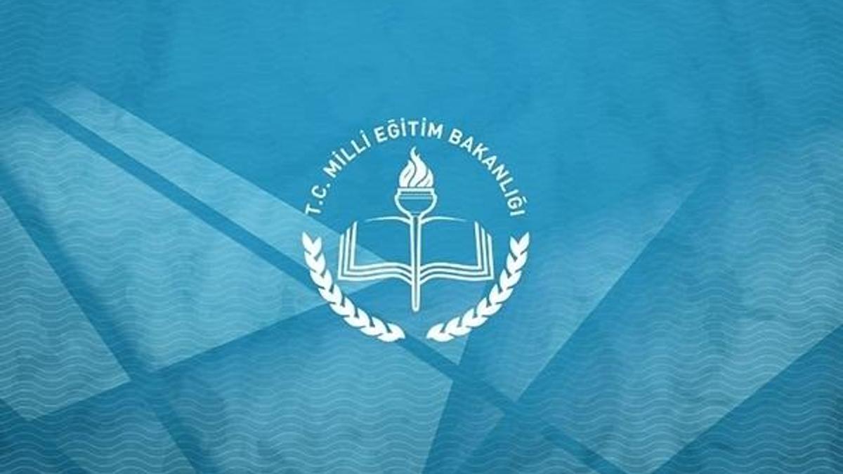 MEB, Öğretmenler Günü'nde 32 bin öğretmene kitap hediye edecek