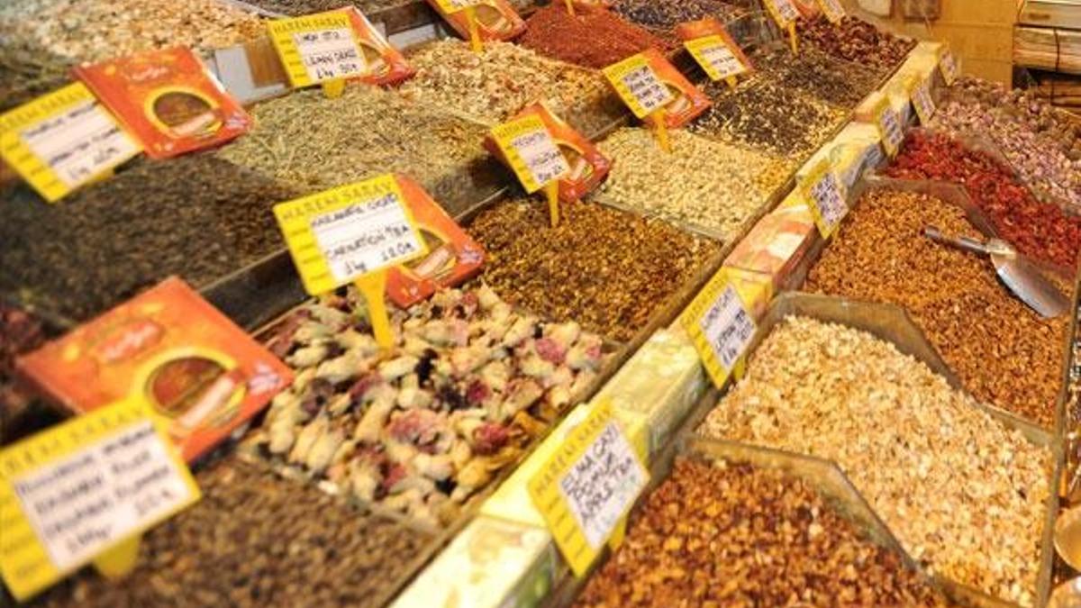 Baharat ve bitki çayına hücum var!