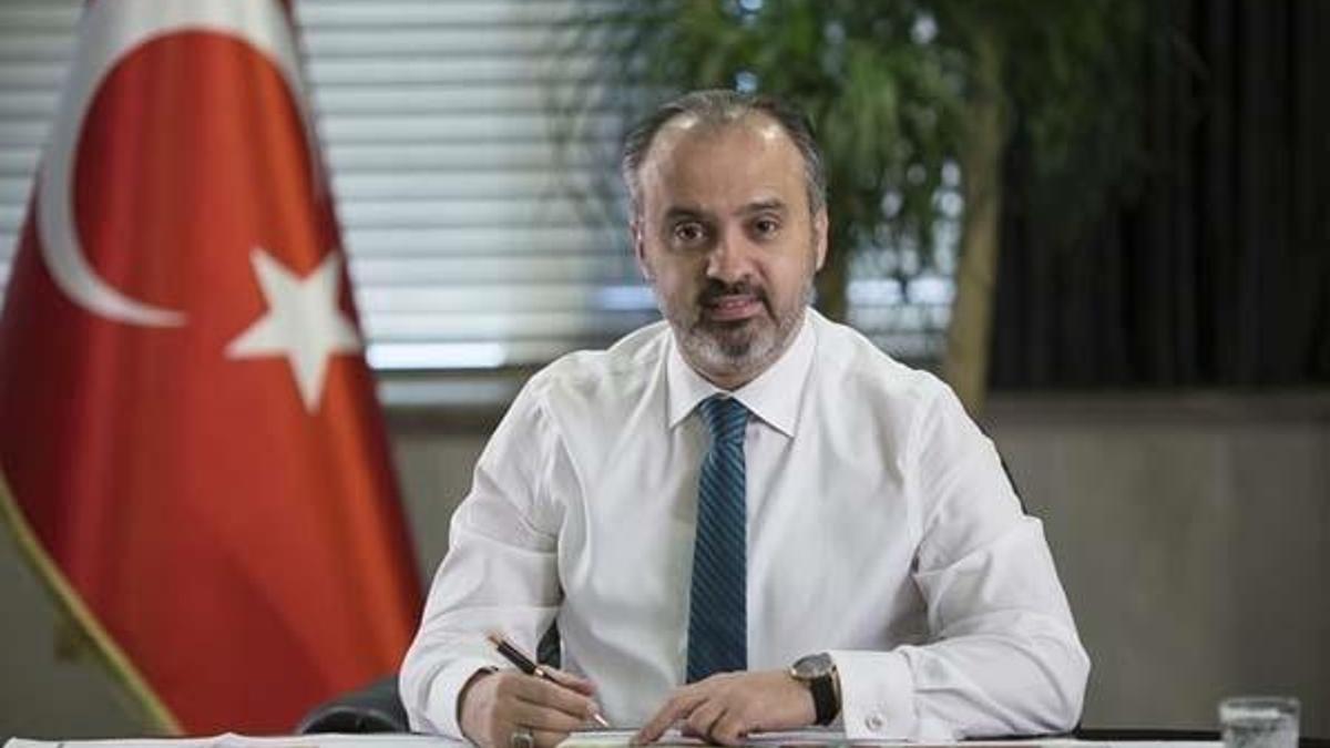 Alinur Aktaş kimdir? Bursa Büyükşehir Belediye başkanı Alinur Aktaş, nereli, kaç yaşında? Bursa Büyükşehir Belediyesi hangi partinin?