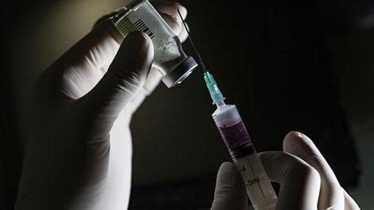 Kovid-19'u yenebilecek aşı çalışmalarında ilk sonuçlar umut vadediyor