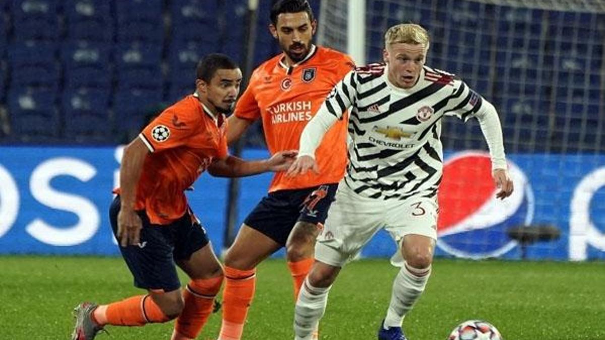 Başakşehir Manchester United maçı hangi kanalda? İşte, maçın ilk 11'leri...