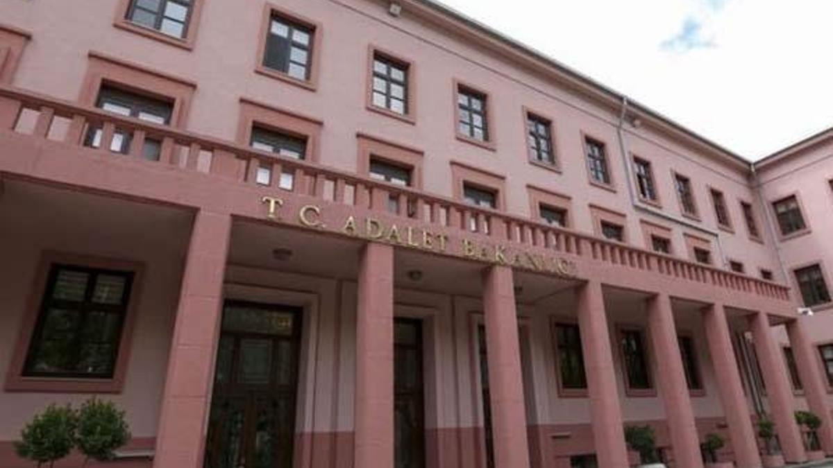 CTE idare memuru alımı başvuru süreci başladı! Adalet Bakanlığı CTE 400 idare memurluğu başvuru şartları nelerdir?