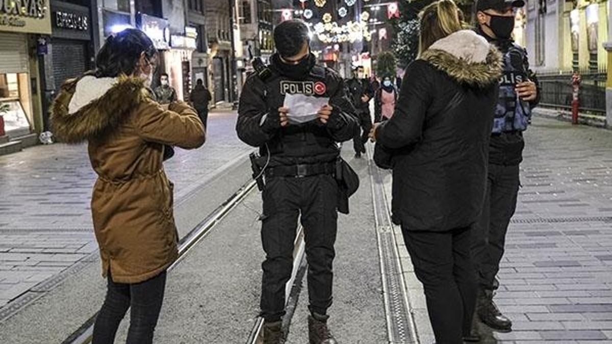 Yasakta dışarı çıkmanın cezası ne kadar? Sokağa çıkma cezası kaç TL?