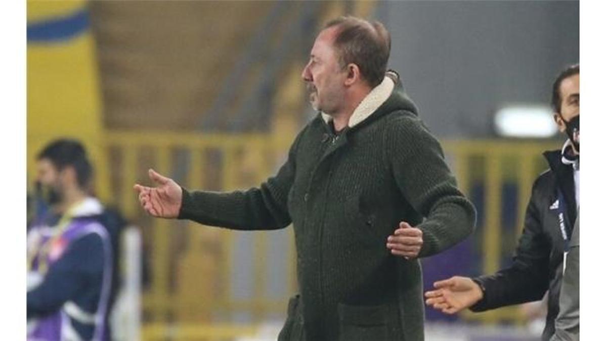 Çıldırdı! İlk yarının sonunda ise...