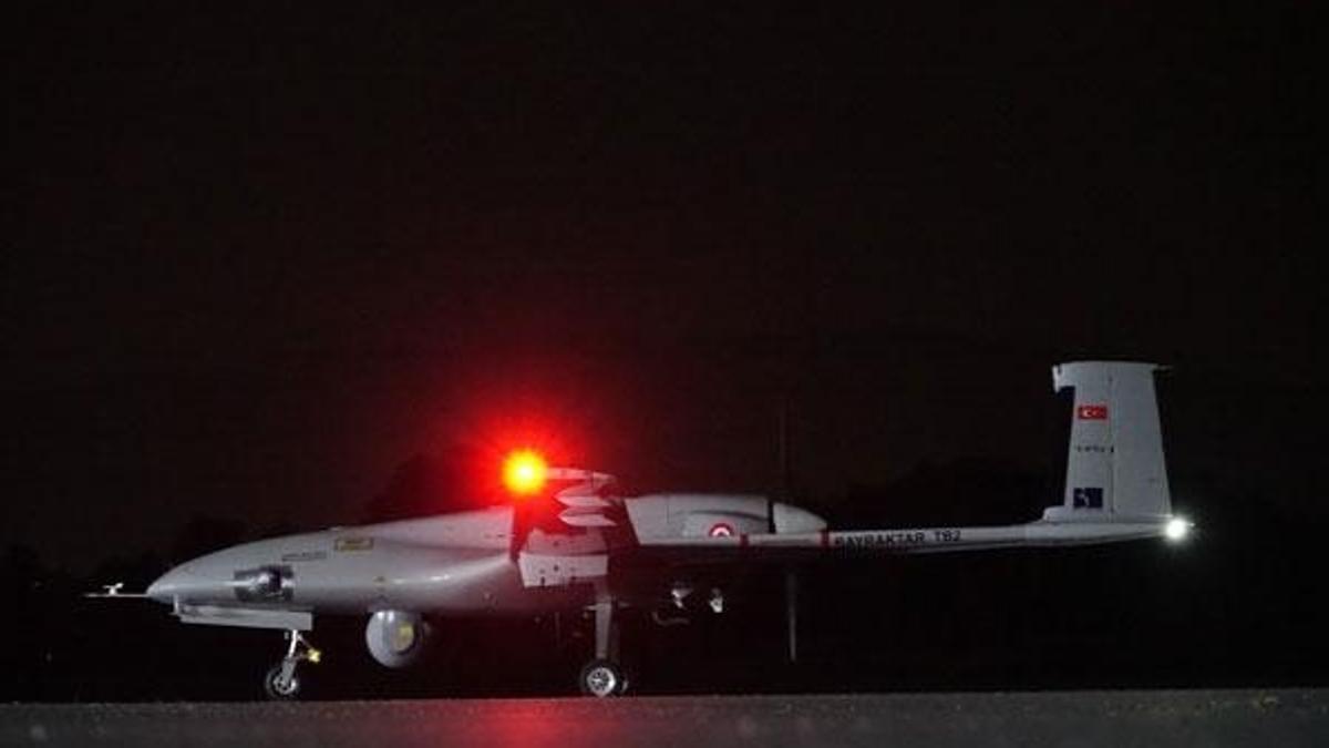 Rus ve ABD'lilerden Türkiye'ye büyük övgü! Drone savaş sanatını mükemmelleştirdiler...