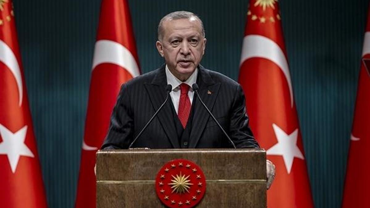Hafta içi ve hafta sonu sokağa çıkma yasağı! Cumhurbaşkanı Erdoğan açıkladı, işte o saatler...