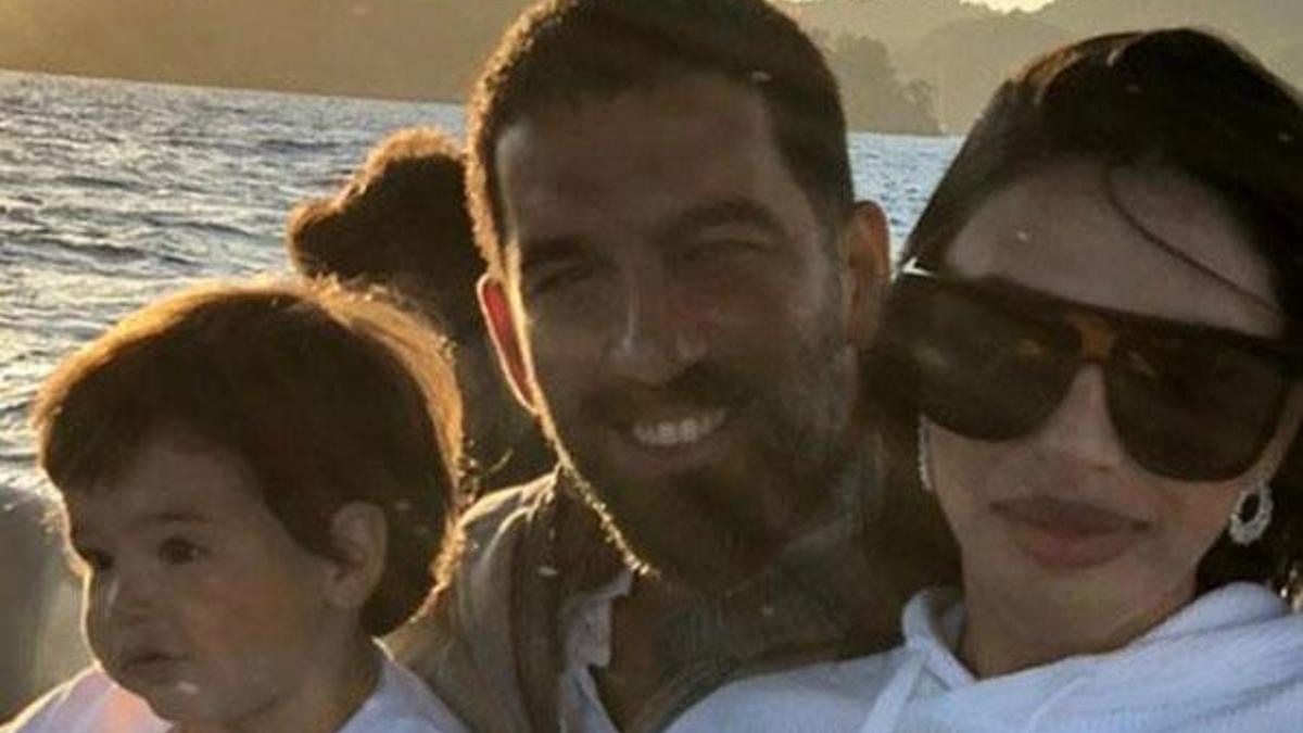 Arda Turan: İyi ki benim eşim olmuşsun