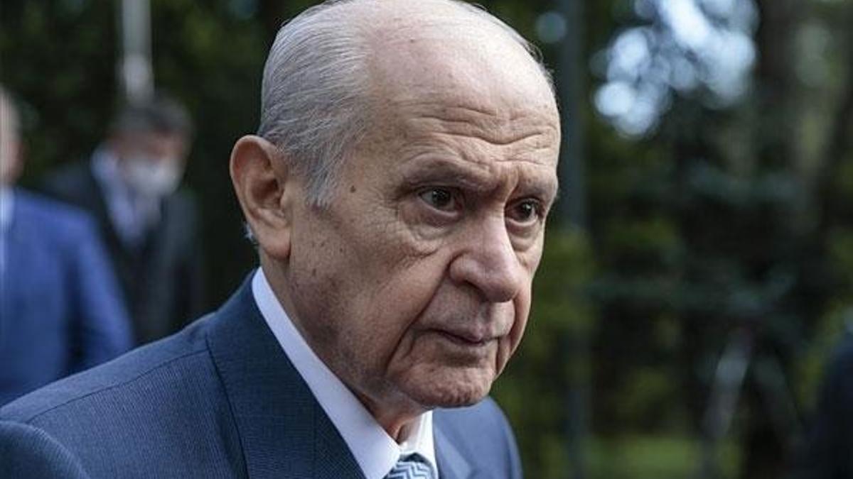 Devlet Bahçeli'den sert tepki: Orduya satılmış demek vatana ihanettir!